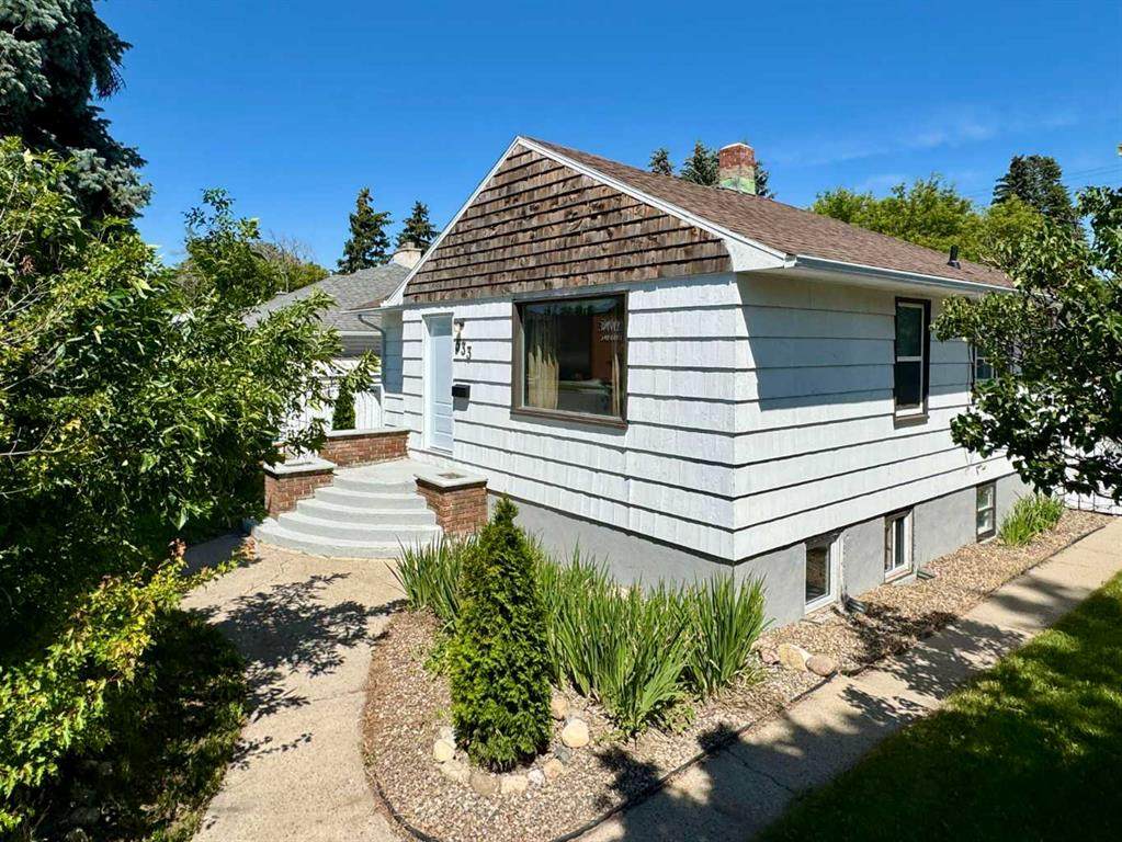 533 23 Street - Photo 1