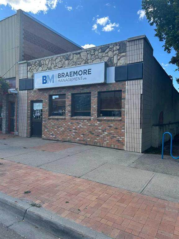 562 2 Street - Photo 1
