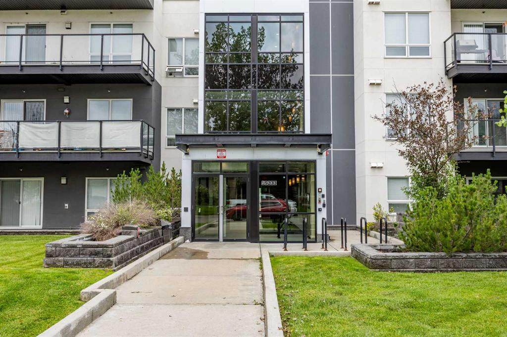 15233 1 Street - Photo 1