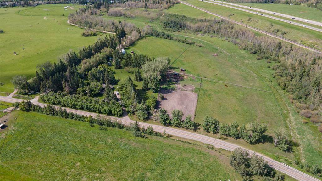 27576 Township Road 382 - Photo 1