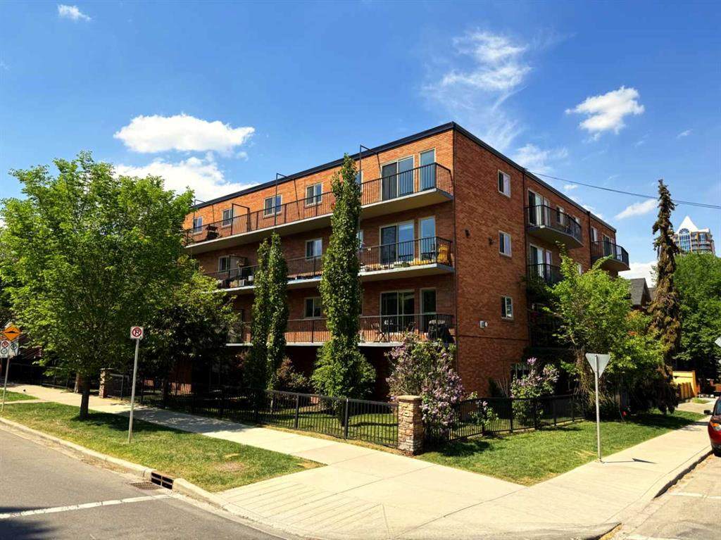 808 Royal Avenue - Photo 1