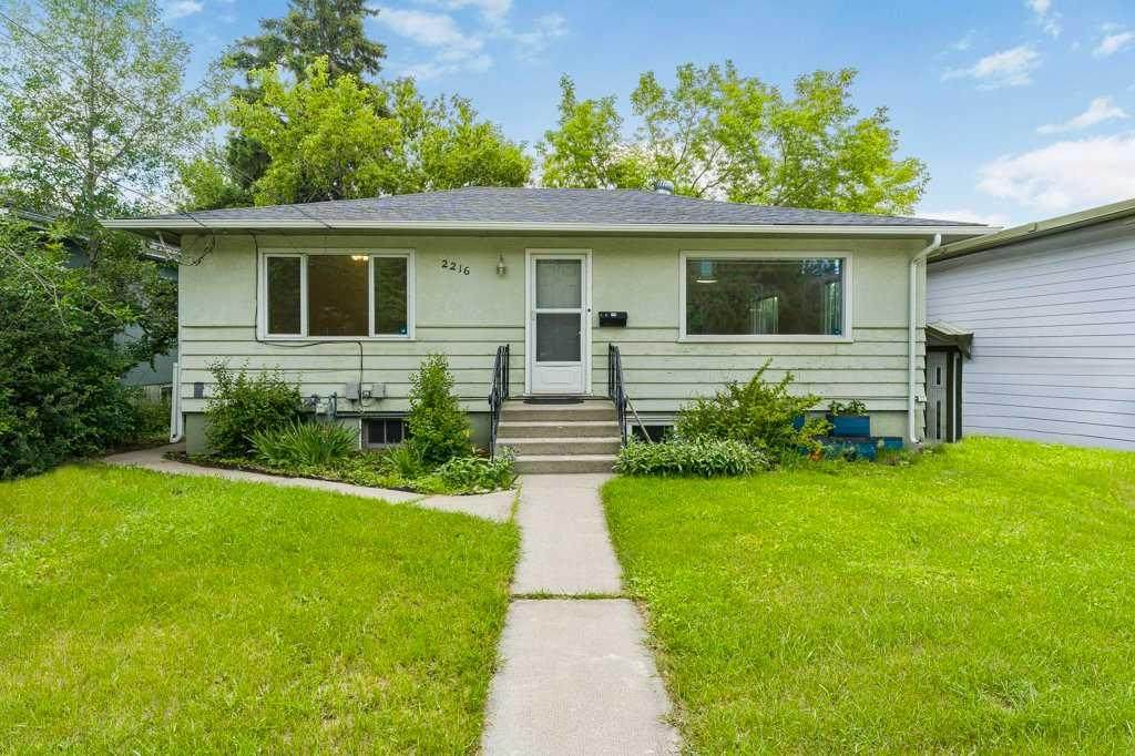 2216 19 Street - Photo 1
