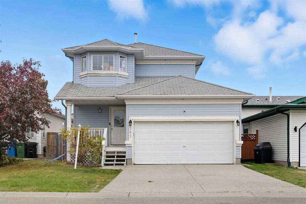 141 Saratoga Close - Photo 1