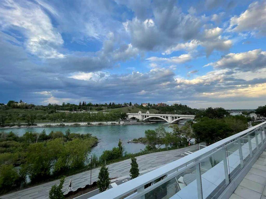 128 Waterfront Court - Photo 1