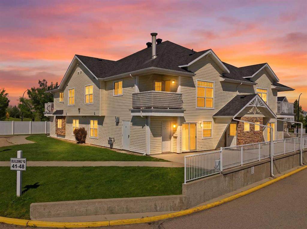 33 Jennings Crescent - Photo 1