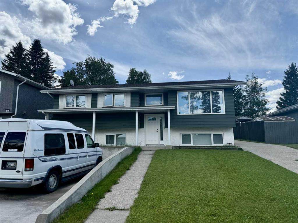 178 Hansen Drive - Photo 1