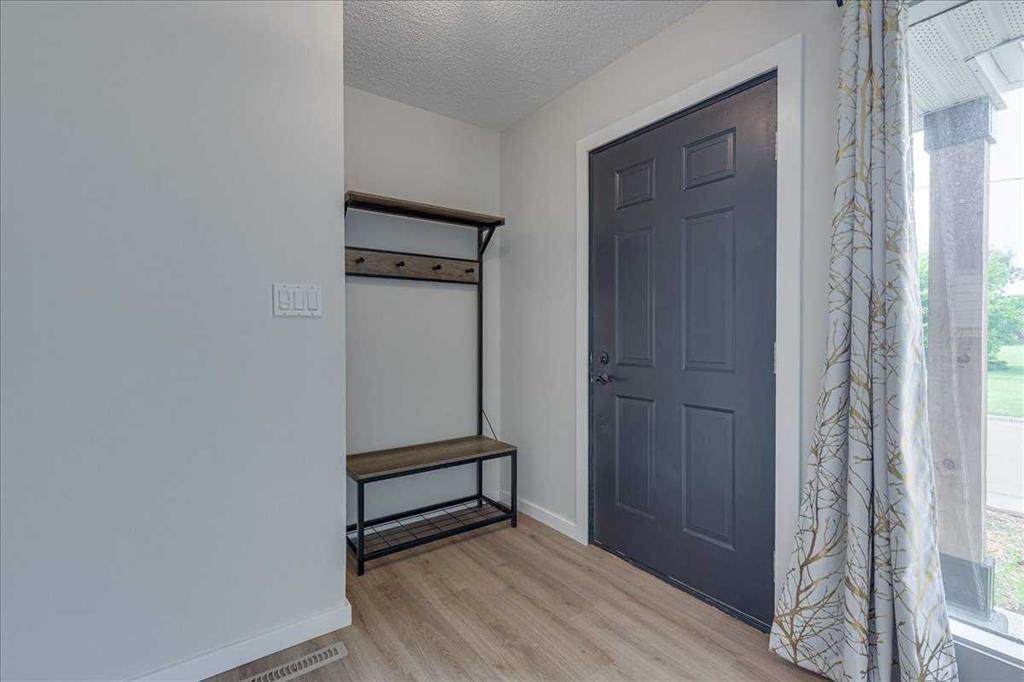 https://bt-photos.global.ssl.fastly.net/calgary/orig_boomver_1_A2326541-2.jpg