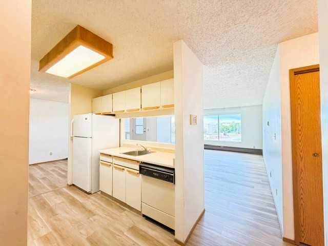 https://bt-photos.global.ssl.fastly.net/calgary/orig_boomver_1_A2326623-2.jpg