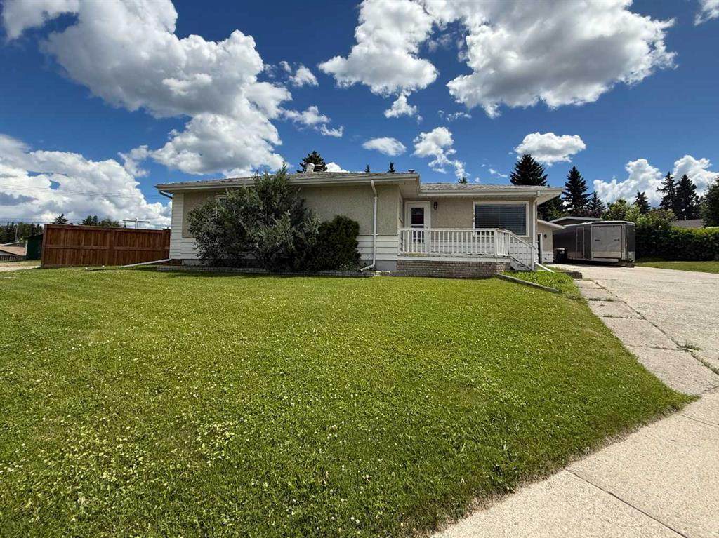 106 Sunwapta Drive - Photo 1