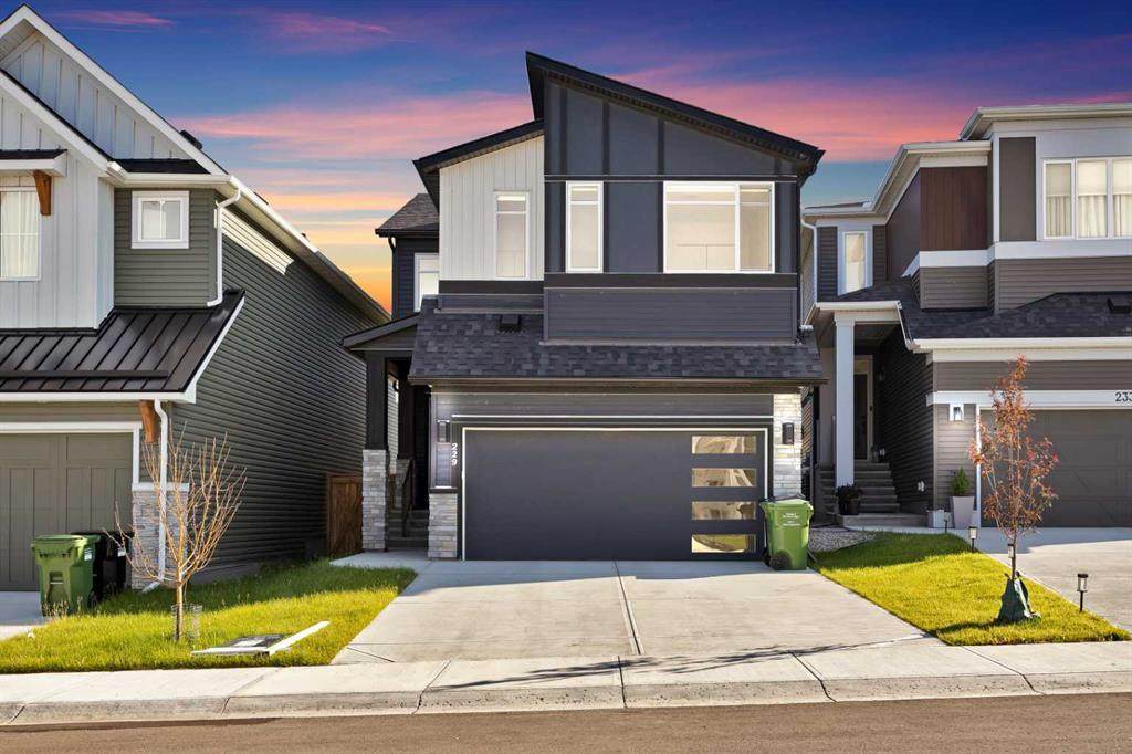 229 Calhoun Crescent - Photo 1
