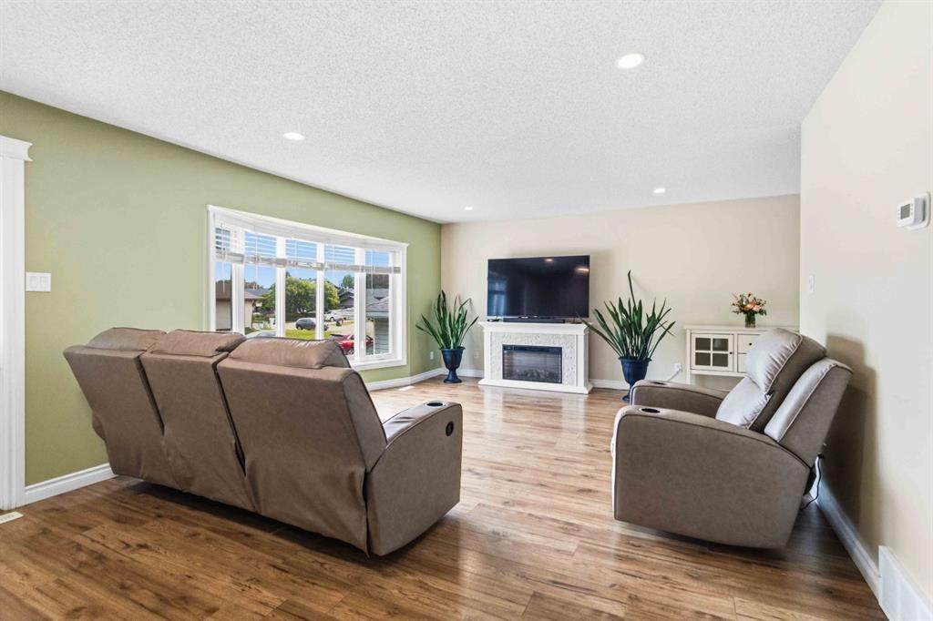 https://bt-photos.global.ssl.fastly.net/calgary/orig_boomver_1_A2326810-2.jpg