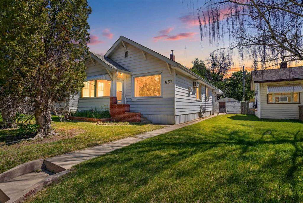 631 14 Street - Photo 1