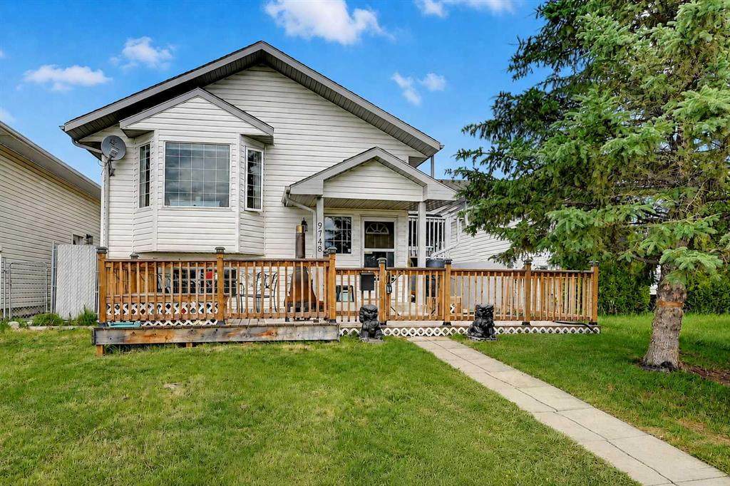 9748 123 Avenue - Photo 1