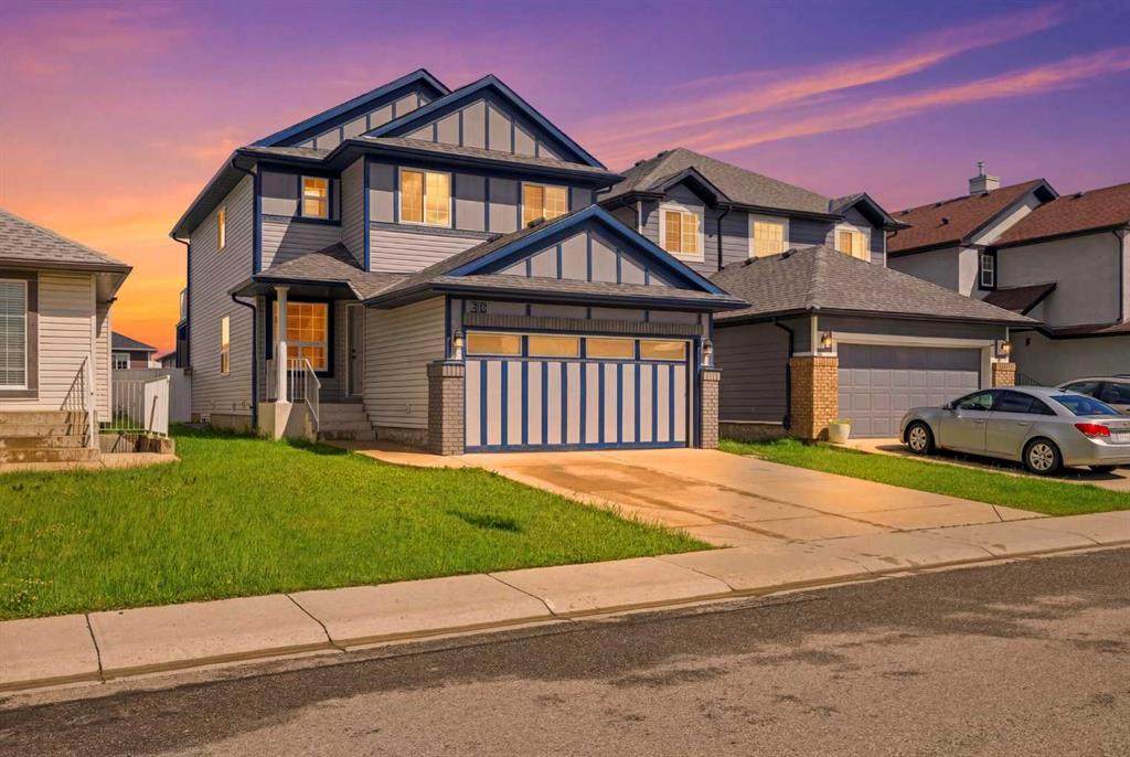 38 Saddleland Crescent - Photo 1