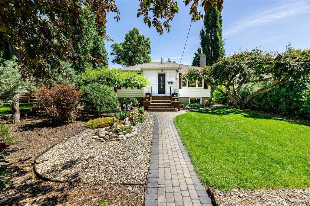 5305 44 Avenue - Photo 1