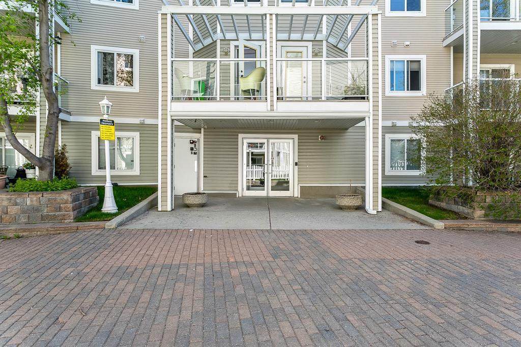 290 Shawville Way - Photo 1