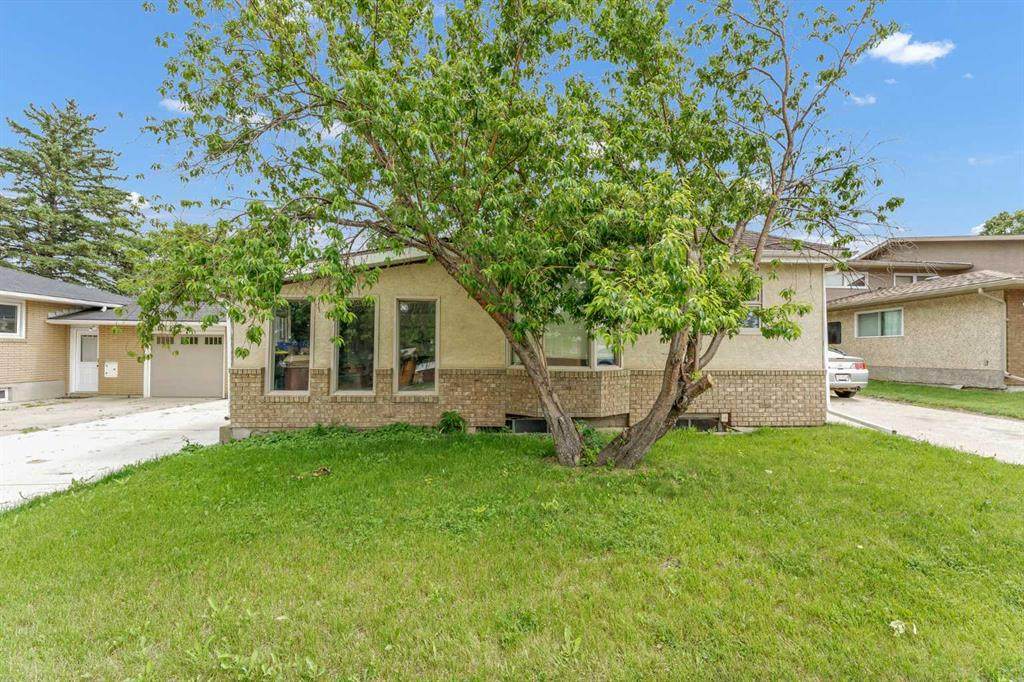 213 6 Street - Photo 1
