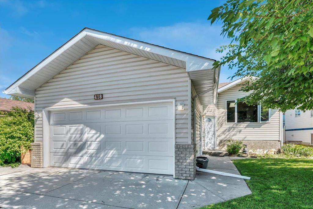 418 1 Avenue - Photo 1