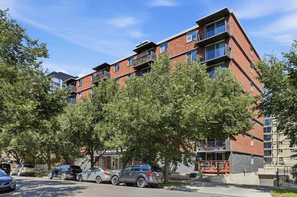 1236 15 Avenue - Photo 1