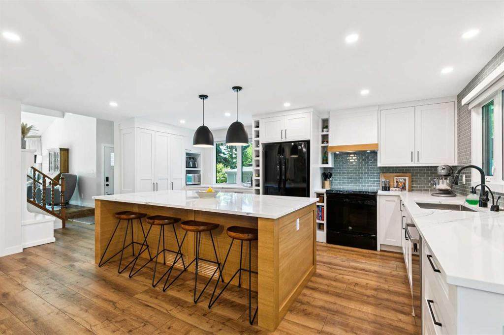 272 Woodfield Road - Photo 1