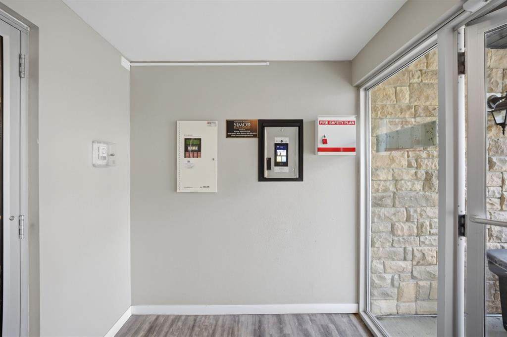https://bt-photos.global.ssl.fastly.net/calgary/orig_boomver_1_A2328207-2.jpg