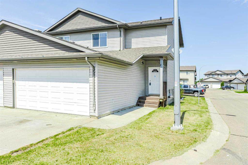6802 50 Avenue - Photo 1