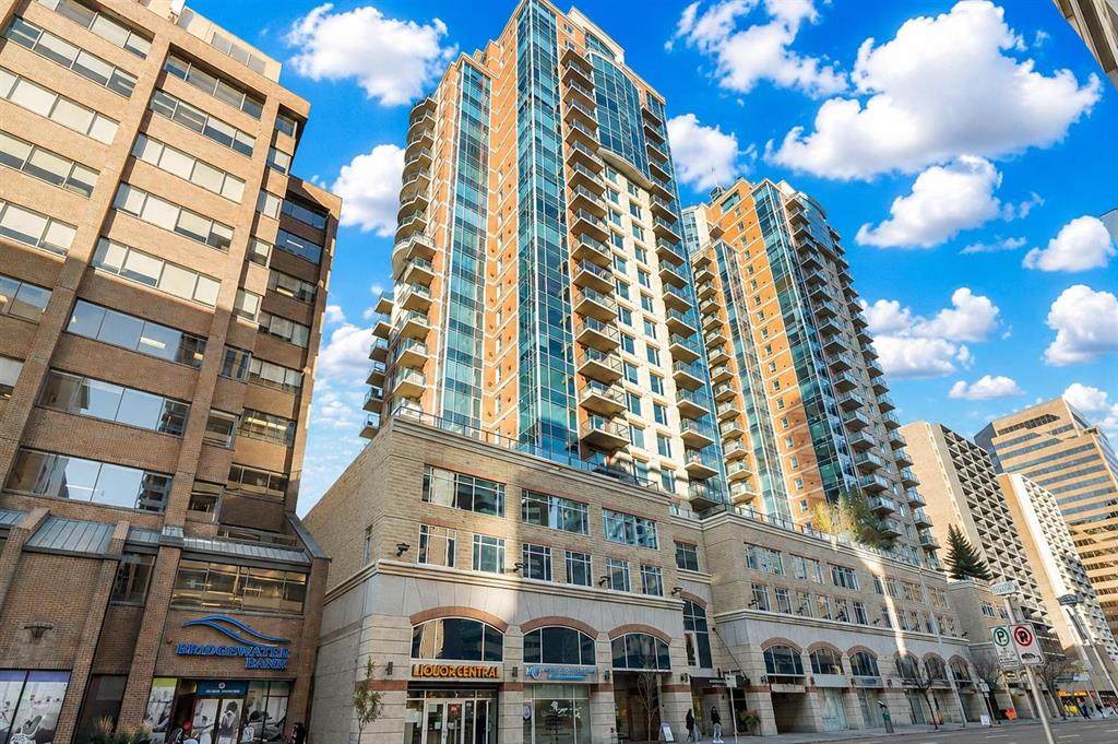 920 5 Avenue - Photo 1