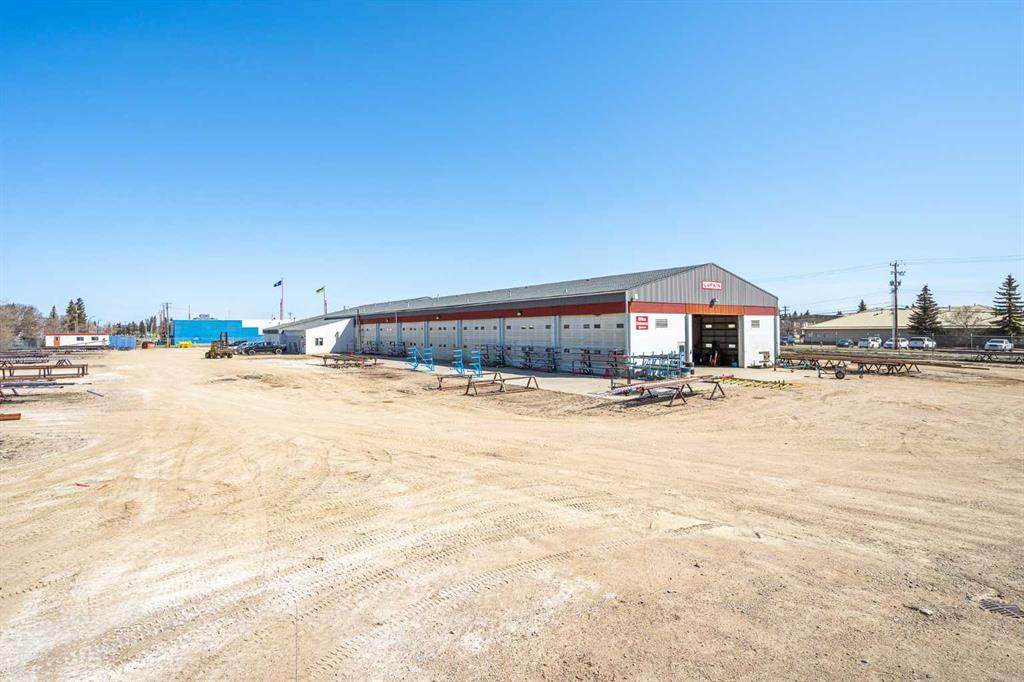 5109 41 Street - Photo 1