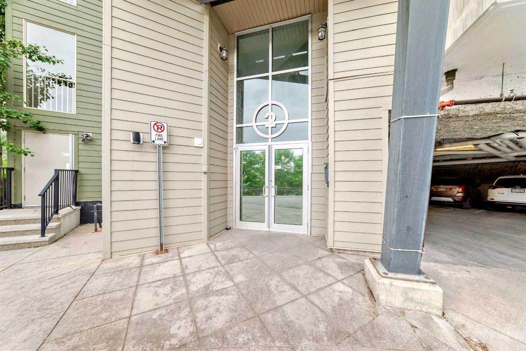 https://bt-photos.global.ssl.fastly.net/calgary/orig_boomver_1_A2332152-2.jpg