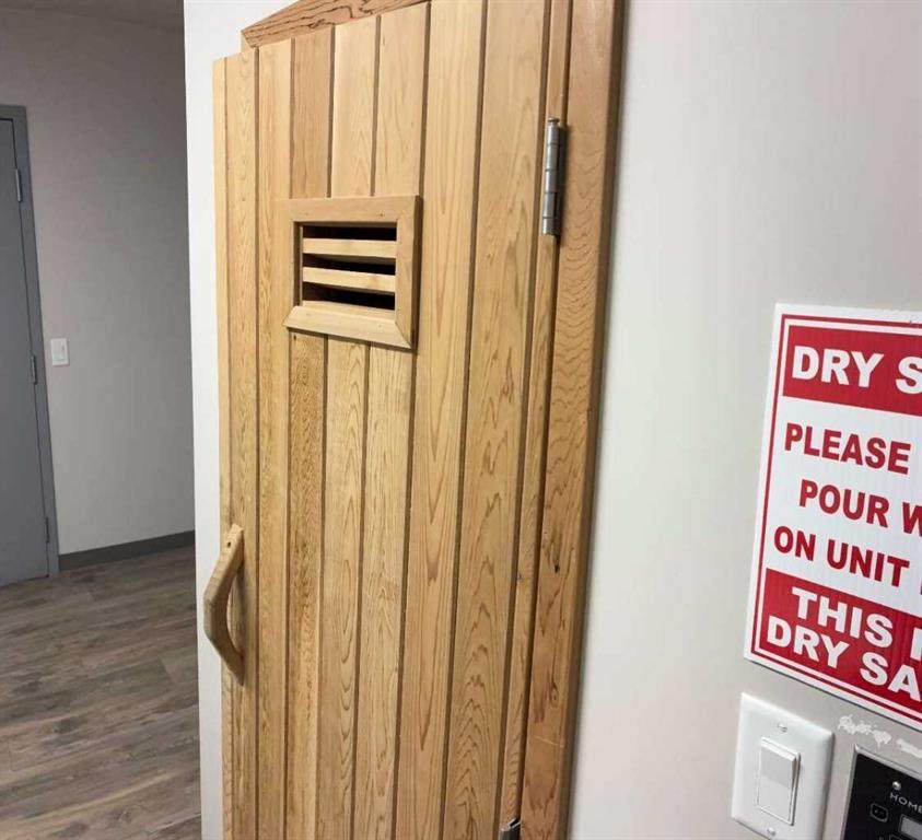 https://bt-photos.global.ssl.fastly.net/calgary/orig_boomver_1_A2332417-2.jpg