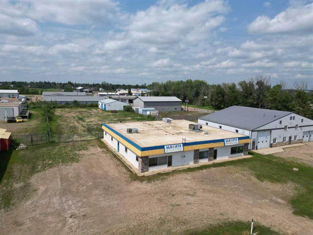 4708 41 Street - Photo 1