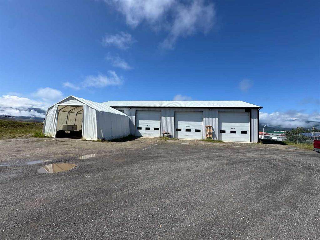 9802 98 Street - Photo 1
