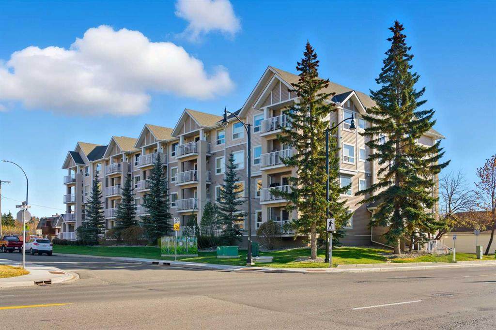 128 Centre Avenue - Photo 1