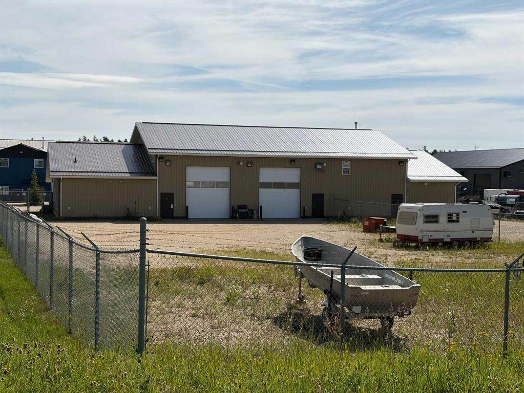 https://bt-photos.global.ssl.fastly.net/calgary/orig_boomver_1_A2333612-2.jpg