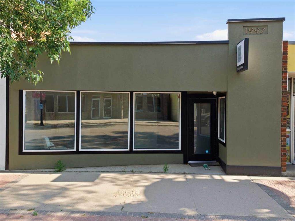 5016 50 Ave - Photo 1