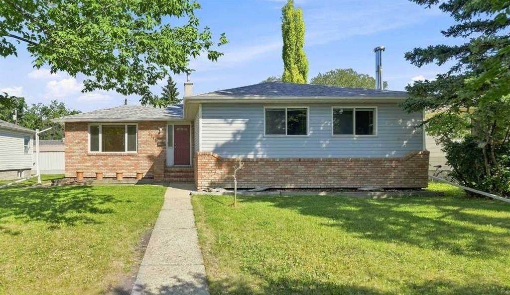 4216 37 Street - Photo 1
