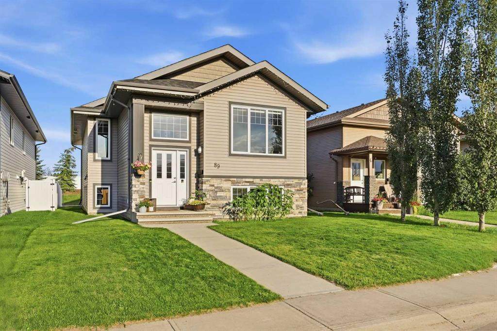 89 Aztec Crescent - Photo 1