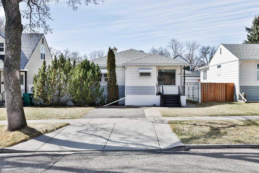 722 20 Street - Photo 1