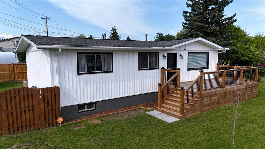 1102 55 Street - Photo 1