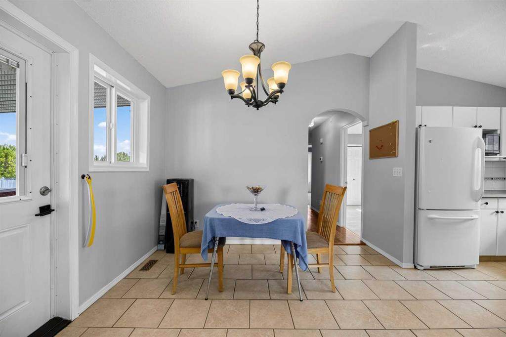 https://bt-photos.global.ssl.fastly.net/calgary/orig_boomver_1_A2340800-2.jpg