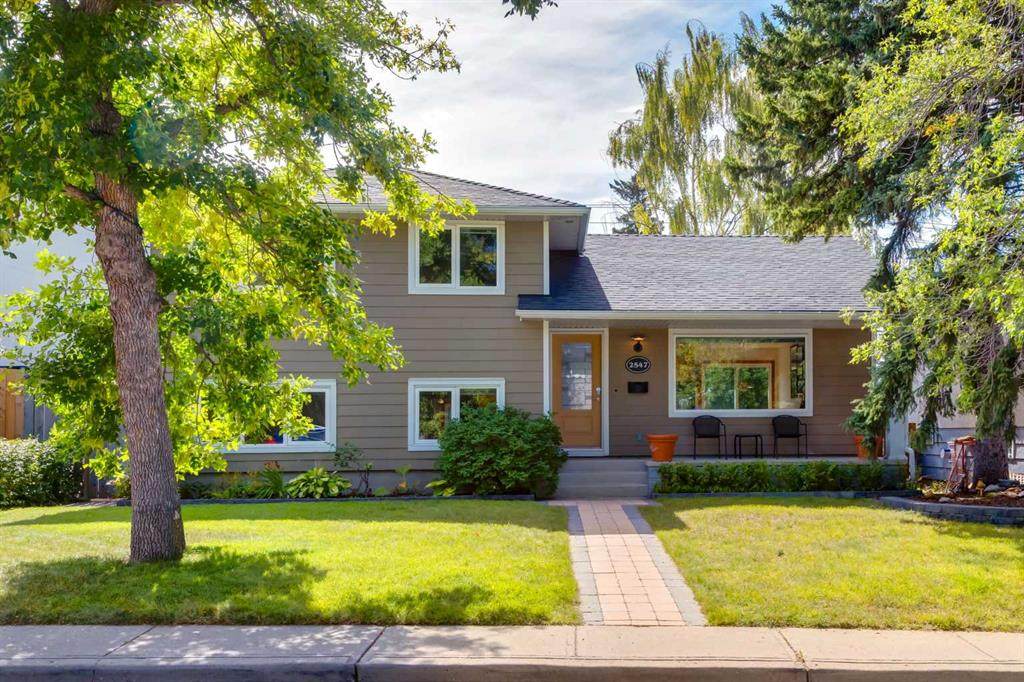 2547 Chicoutimi Drive - Photo 1