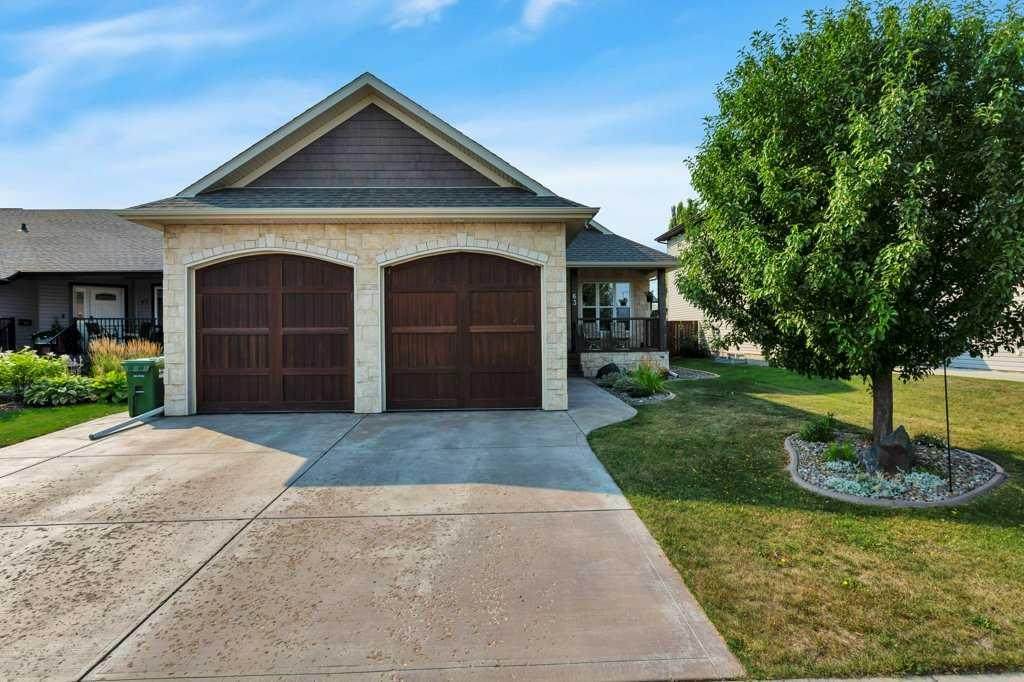 63 Carter Close - Photo 1