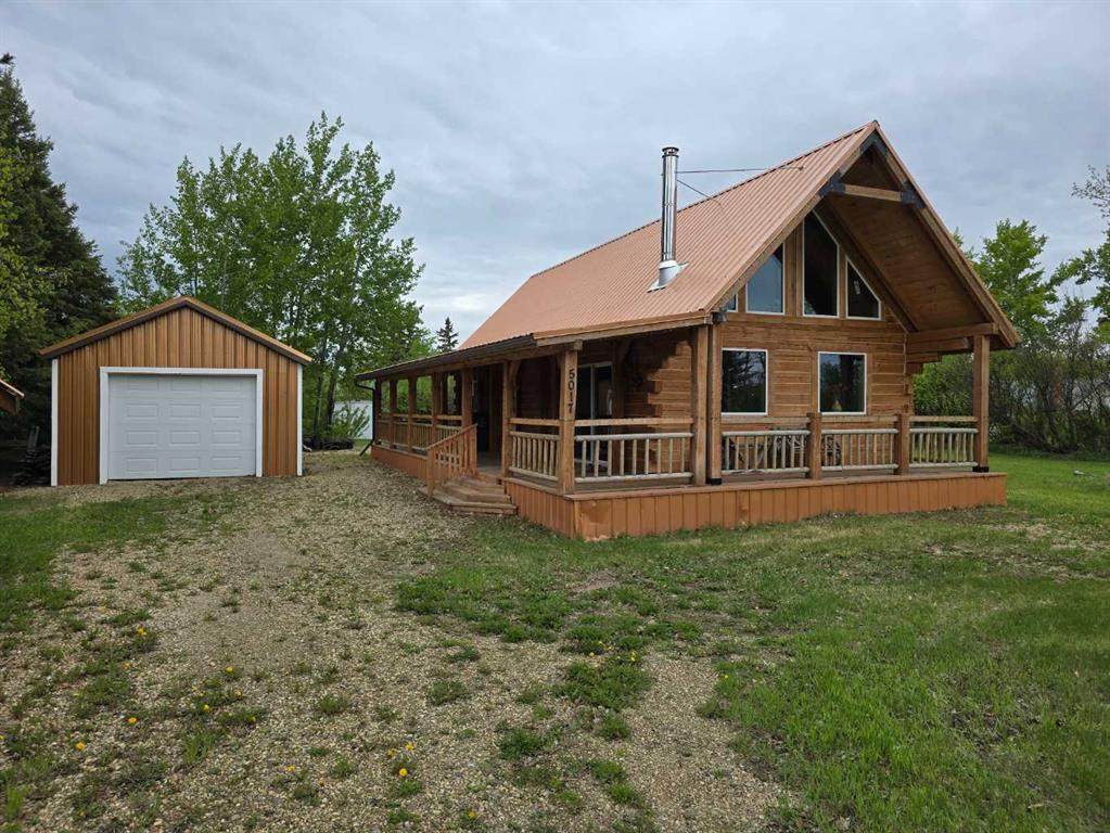 5017 50 Avenue - Photo 1