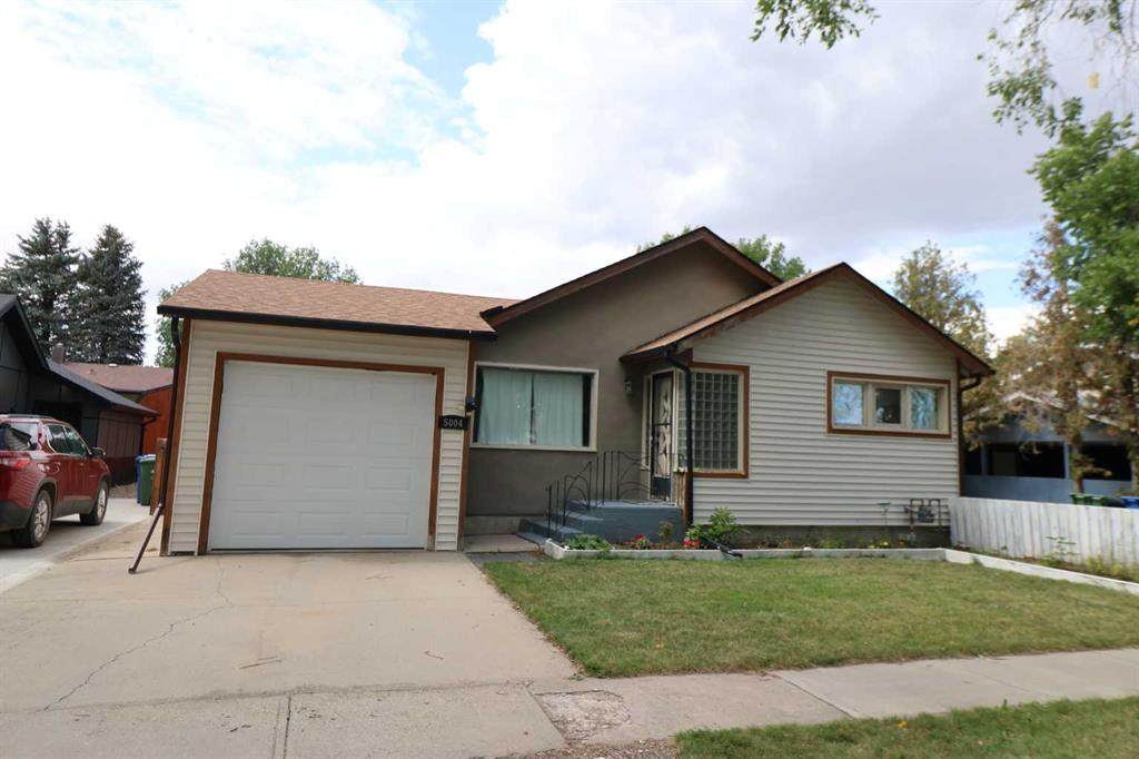 5004 52 St - Photo 1