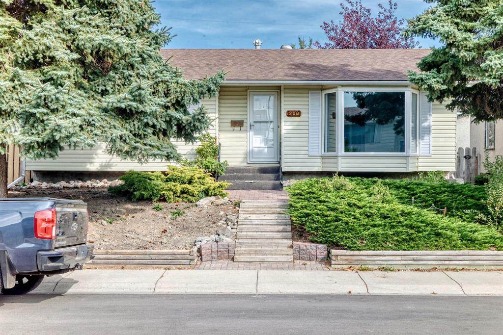 208 Penbrooke Way - Photo 1