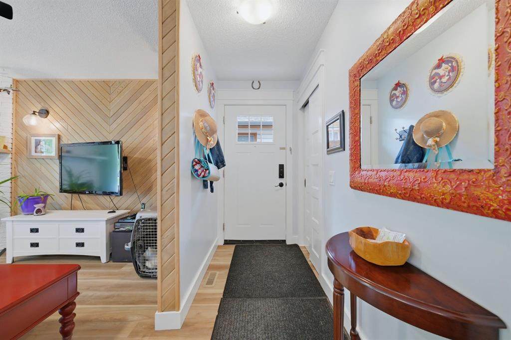 https://bt-photos.global.ssl.fastly.net/calgary/orig_boomver_1_A2342060-2.jpg
