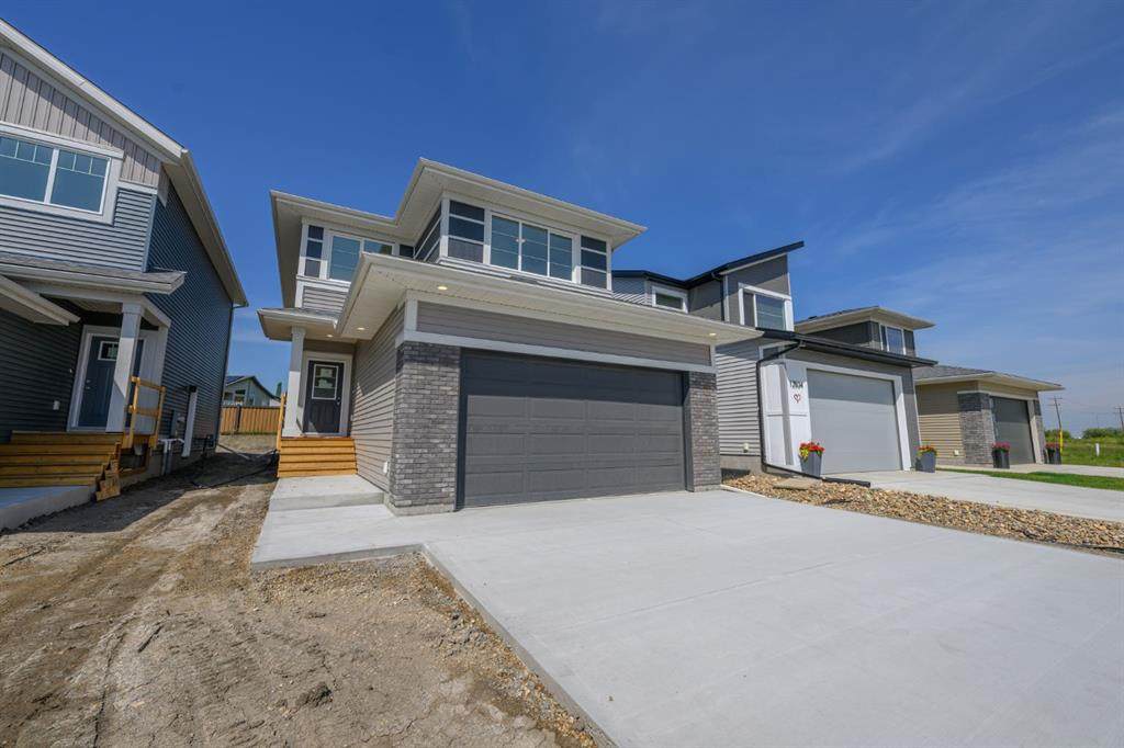 8721 128 Avenue - Photo 1