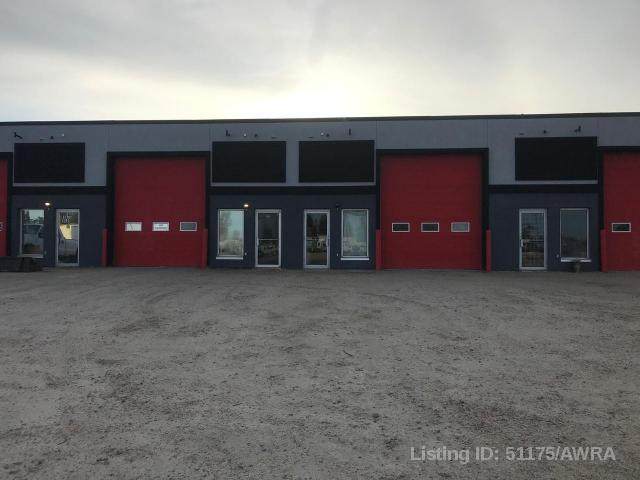 3831 38 AVENUE - Photo 1