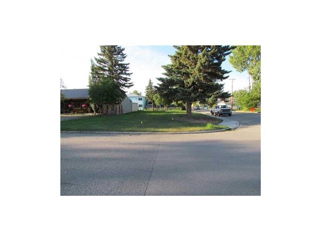 817 1 Street - Photo 1
