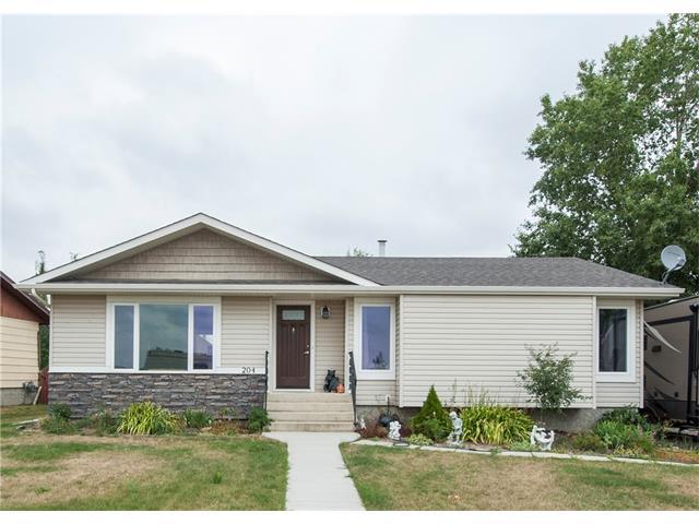 204 Slade Drive - Photo 1